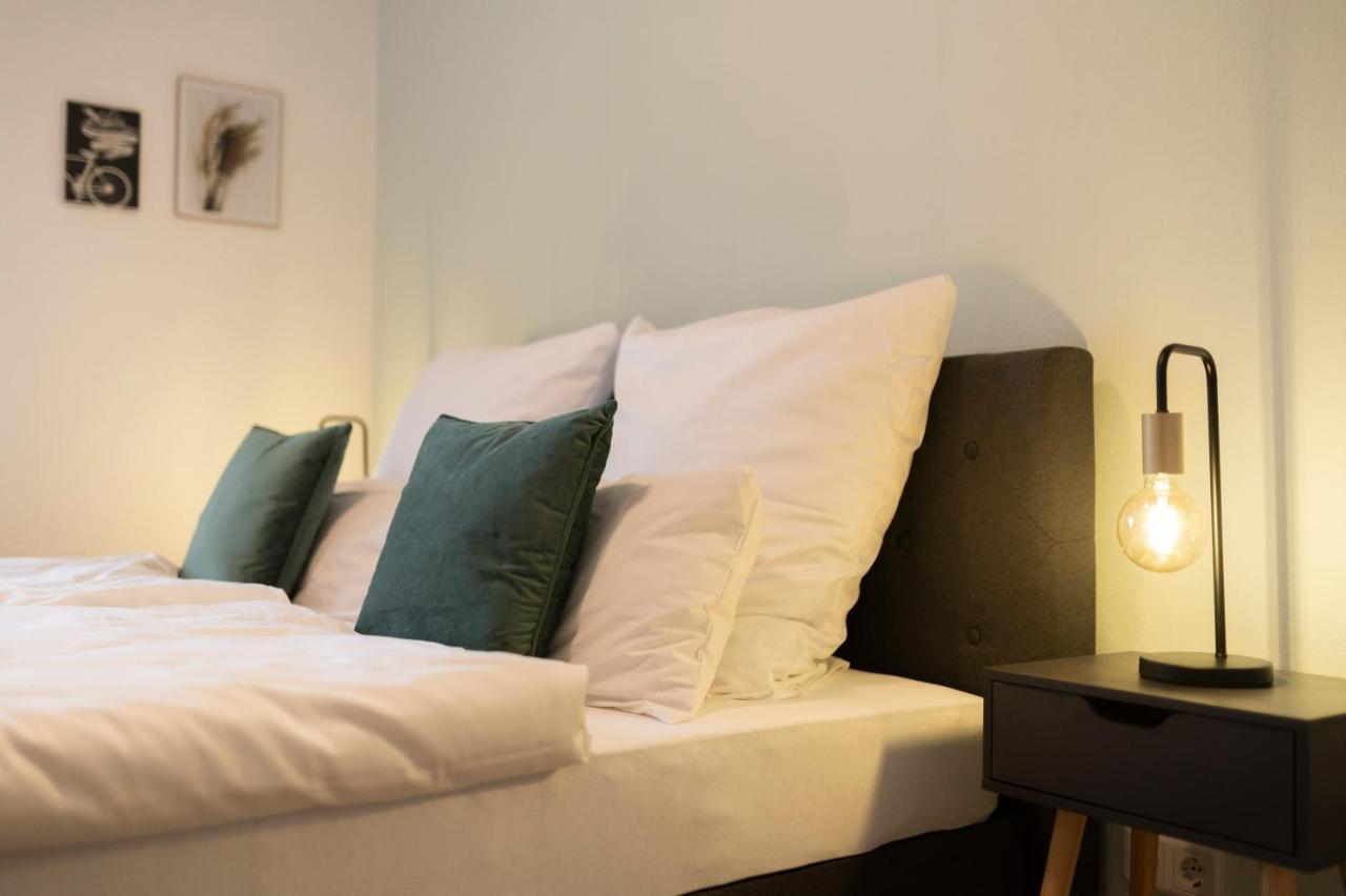 Peter Apartments - Premium Wohnung I 95Qm I 3 Schlafzimmer I Grosses Bad I Kueche I Wohnzimmer I Tv Fulda Esterno foto