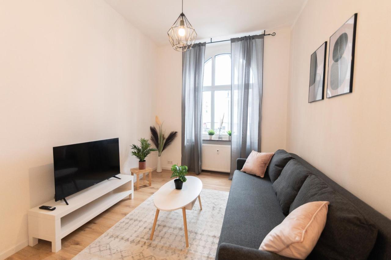 Peter Apartments - Premium Wohnung I 95Qm I 3 Schlafzimmer I Grosses Bad I Kueche I Wohnzimmer I Tv Fulda Esterno foto